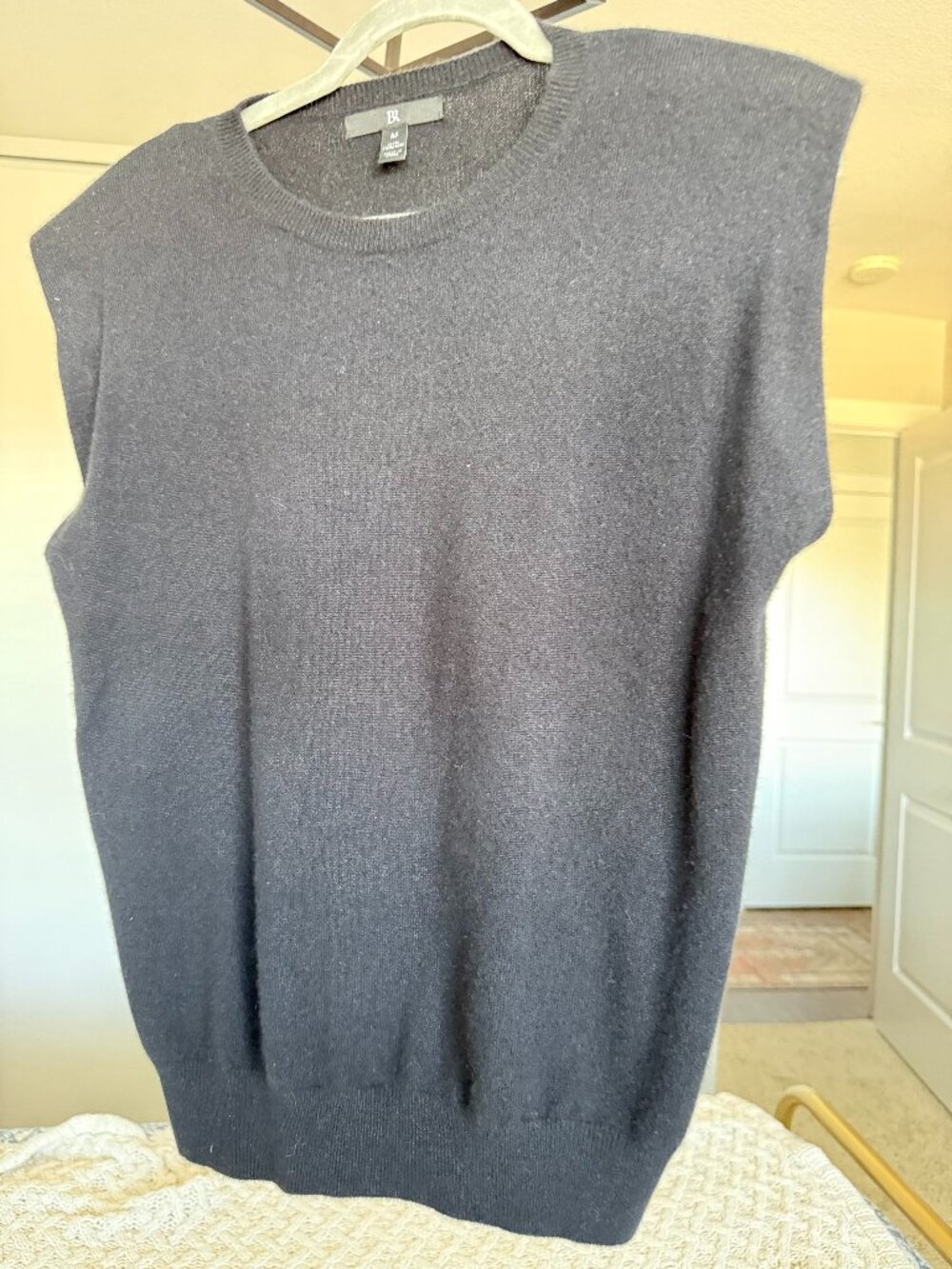 Banana Republic 100% Cashmere Padded Shoulder Sweater Top Black Size M